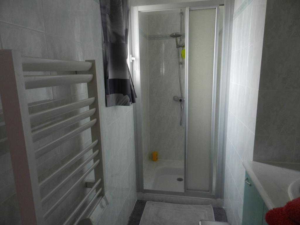 Chartres-de-Bretagne Aux Portes De Rennes Ch. D'Hotes חדר תמונה